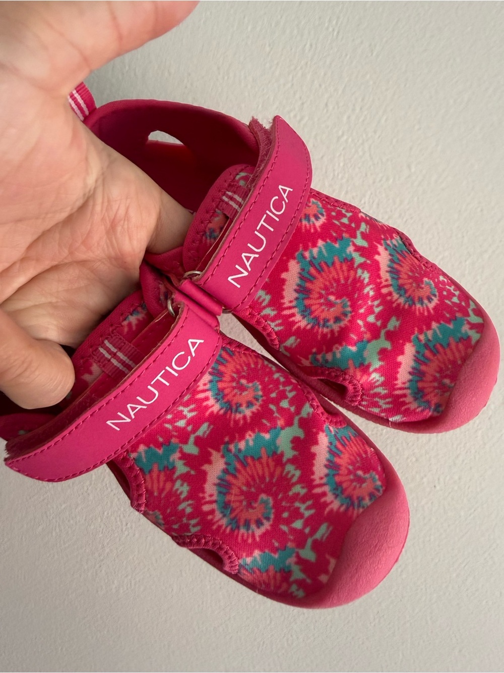 Nautica Kids Pink Tie-Dye Pattern Water Shoes